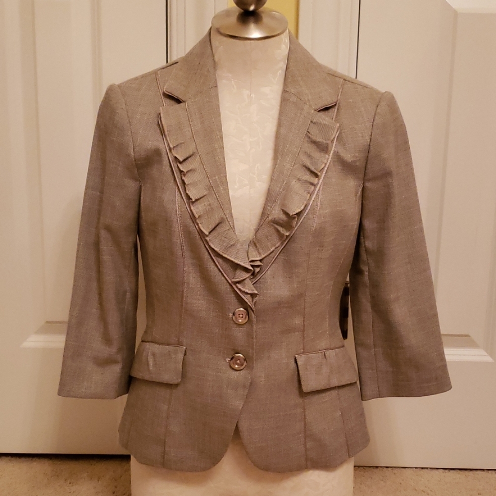 White House Black Market Gold Blazar